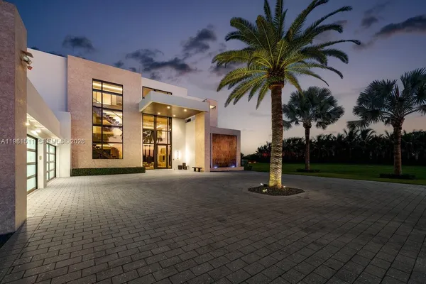 $37,500,000 | 1107 Hillsboro Mile, Hillsboro Beach, FL 33062