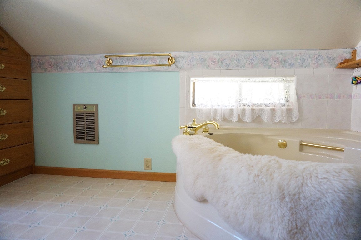 11903 Pythian Cave Road Yreka, CA 96097 - Photo 19 of 49 Gallery Image 19