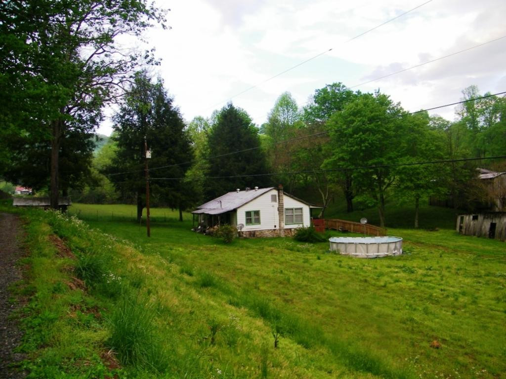 470 Head Hollow Road Duffield, VA 24244 - Photo 1 of 34 Photo 1