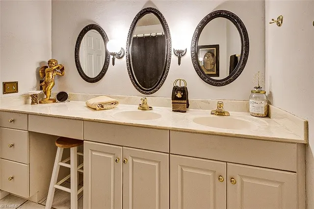 $399,000 | 2165 Forest Haven Drive, Climax, NC 27233