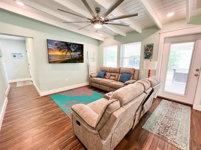 $369,000 | 216 12th Street East, Steinhatchee, FL 32359