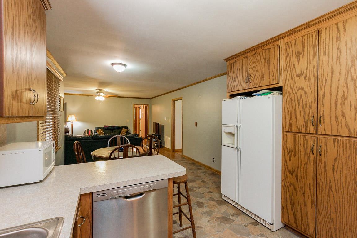 605 Rome Pike Lebanon, TN 37087 - Photo 14 of 27 Enjoy your company while dinner is being prepared