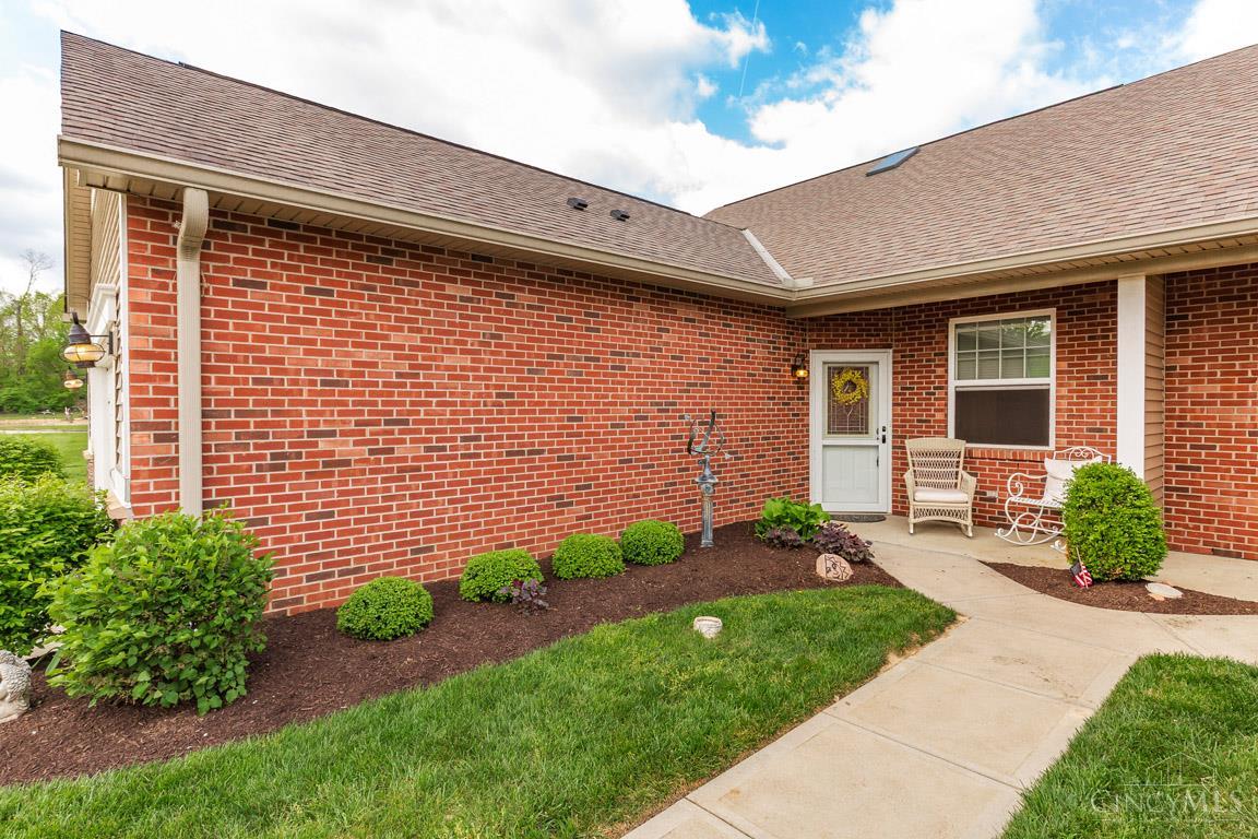 341 Miami Trace Harrison, OH 45030 - Photo 2 of 19