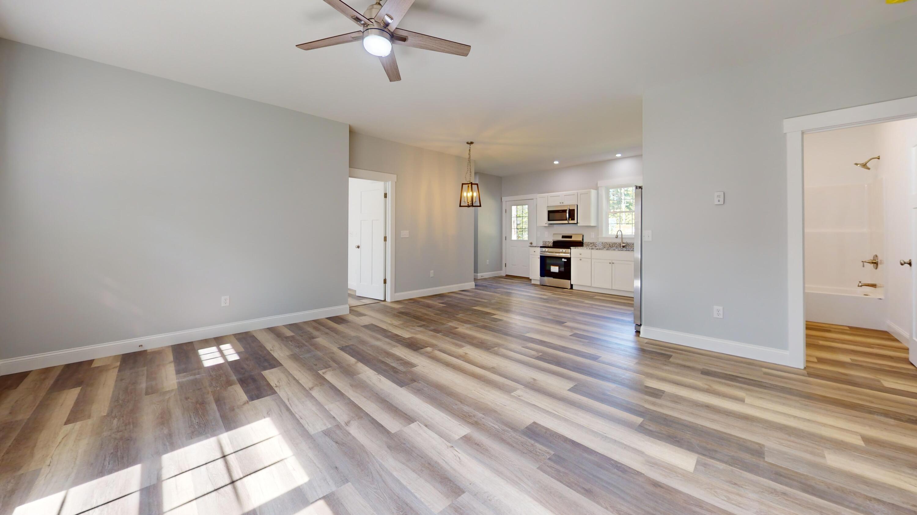 25 Jennifer Avenue Greene, ME 04236 - Photo 7 of 24 7. Living Room