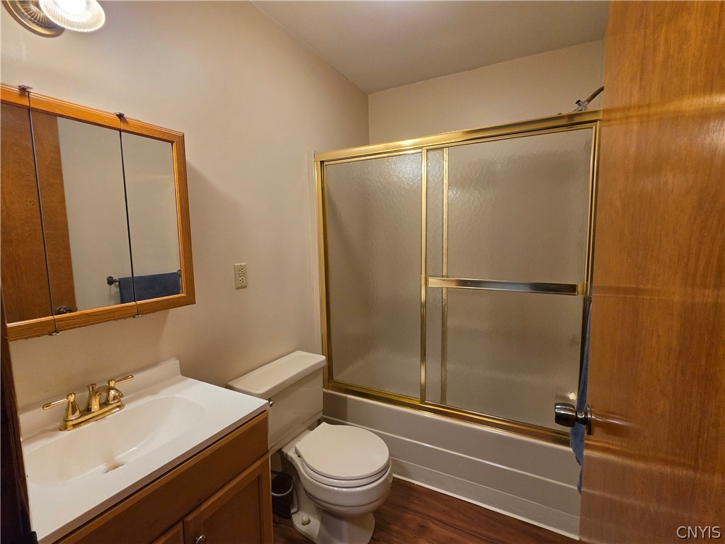 147 Gildner Road Central Square, NY 13036 - Photo 15 of 48 Main floor full bath