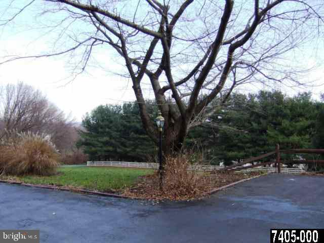 16622 Dolf Road Stewartstown, PA 17363 - Photo 34 of 36 Gallery Image 34