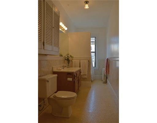 180 High Street, Unit 40 Portland, ME 04101 - Photo 23 of 25 Master Bath/Spa. Clean & bright full...