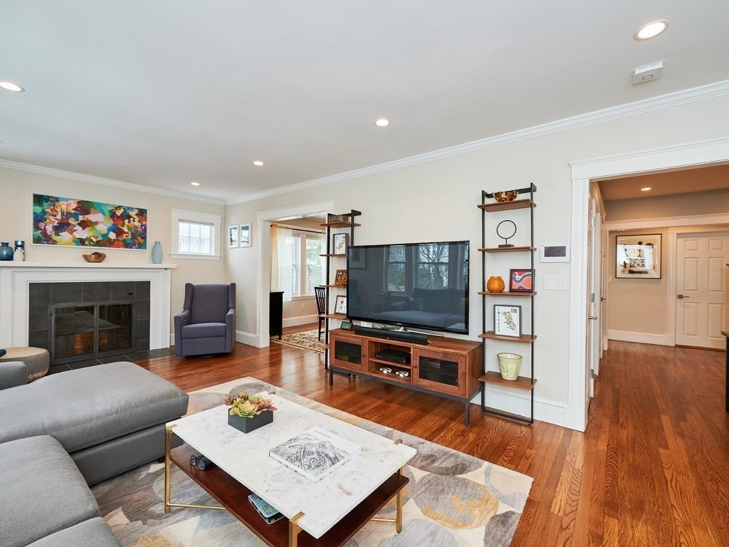 76 Athelstane Road, Unit 76 Newton, MA 02459 - Photo 5 of 37