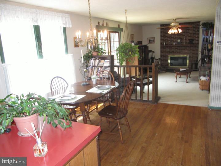 2076 Spring Valley Road Lansdale, PA 19446 - Photo 5 of 16 Kitchen