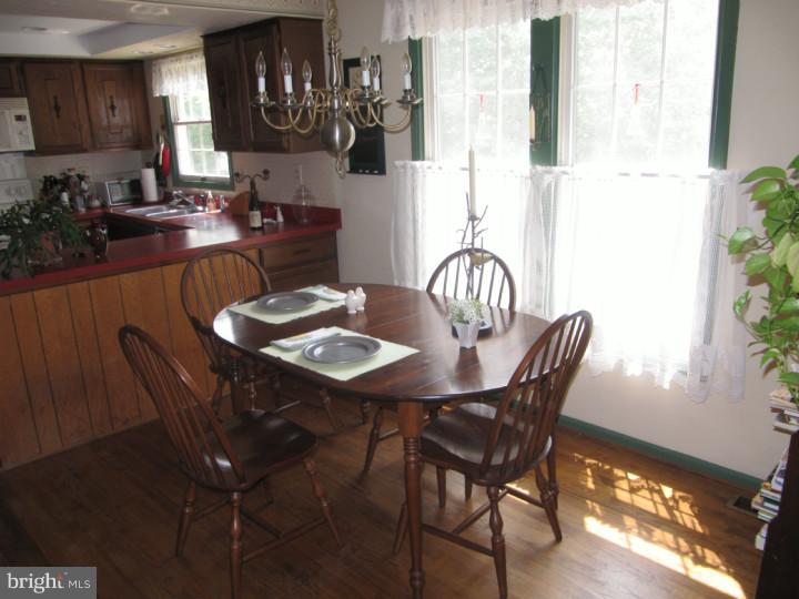 2076 Spring Valley Road Lansdale, PA 19446 - Photo 7 of 16 Kitchen