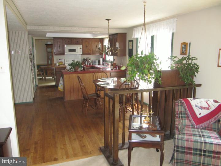 2076 Spring Valley Road Lansdale, PA 19446 - Photo 8 of 16 Kitchen