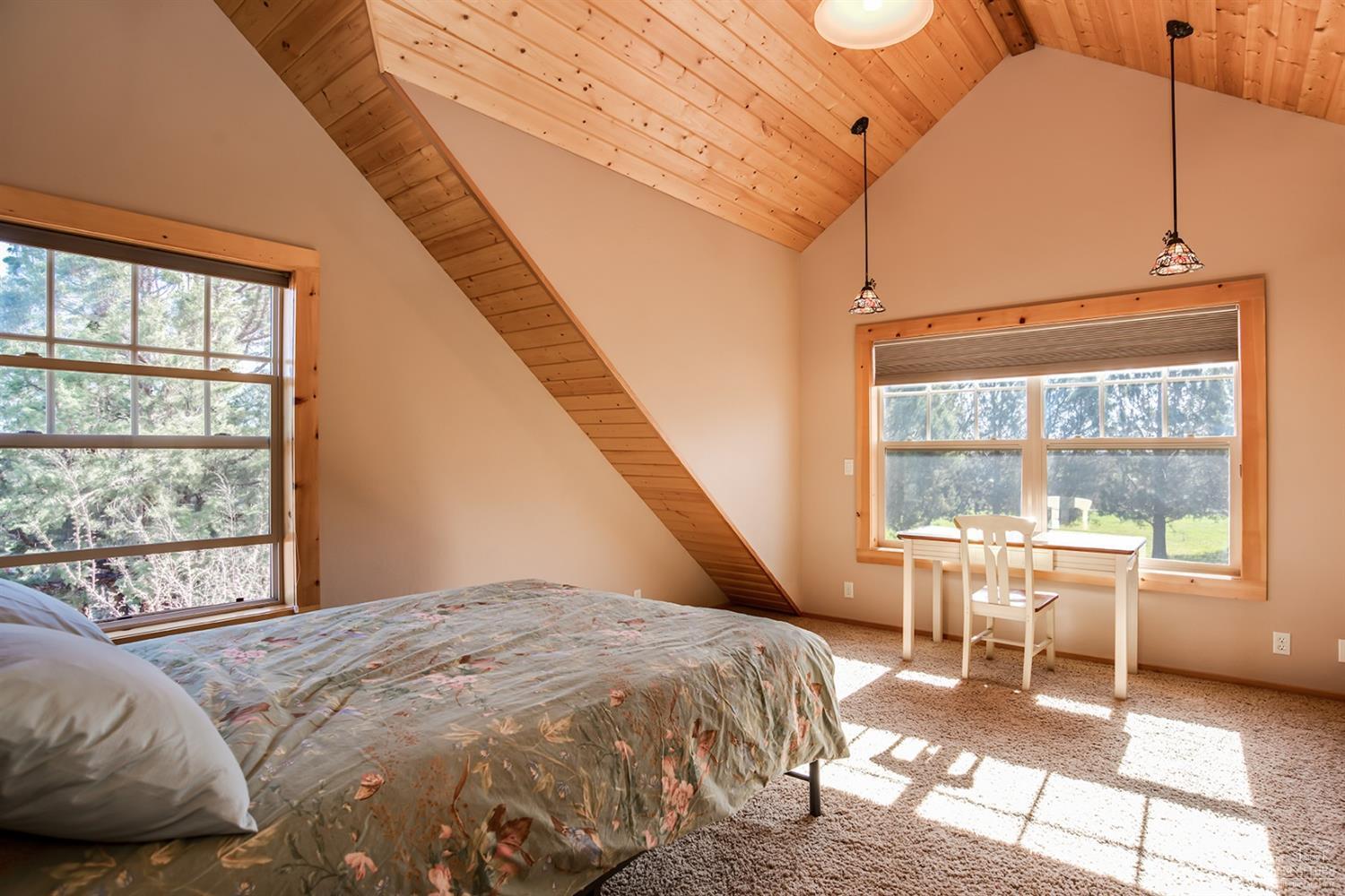 19520 Rudi Road Bend, OR 97703 - Photo 13 of 25 Additional Photo