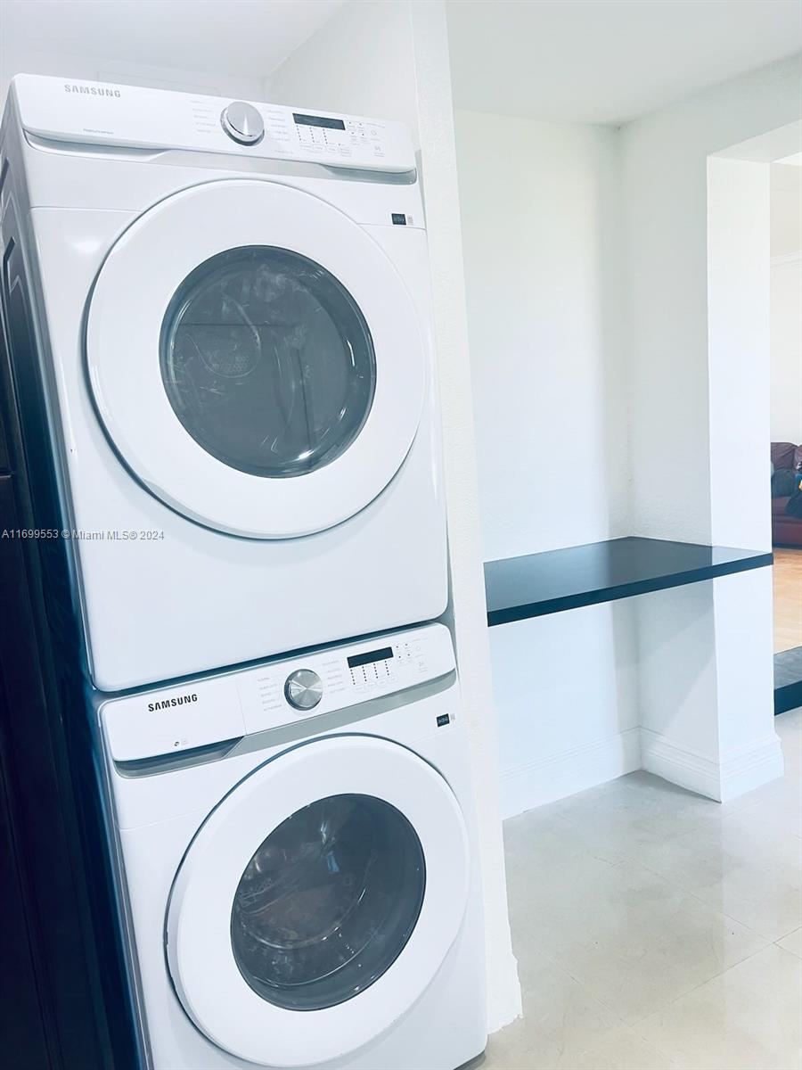 8281 Southwest 28th Street, Unit A Miami, FL 33155 - Photo 12 of 32