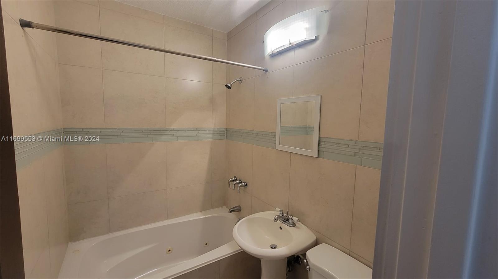 8281 Southwest 28th Street, Unit A Miami, FL 33155 - Photo 20 of 32