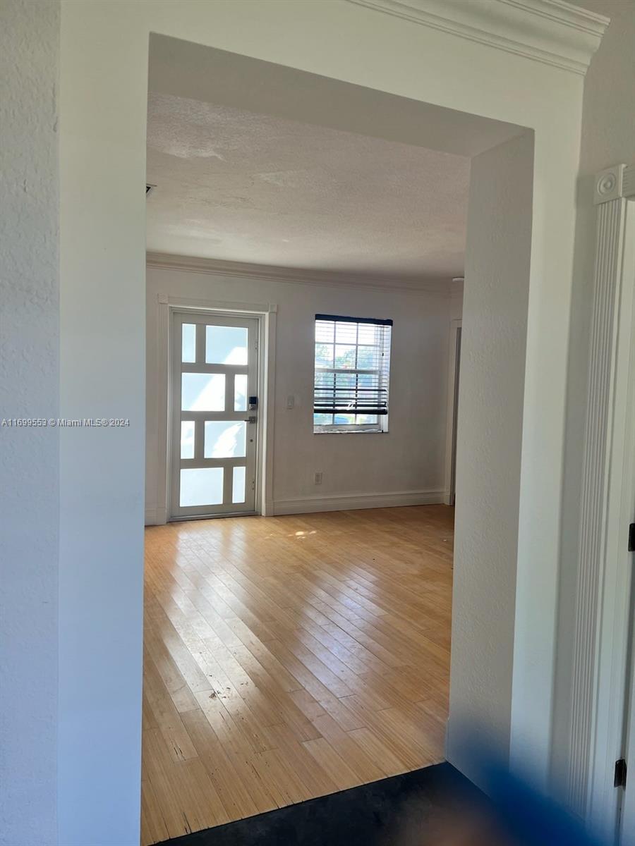 8281 Southwest 28th Street, Unit A Miami, FL 33155 - Photo 5 of 32