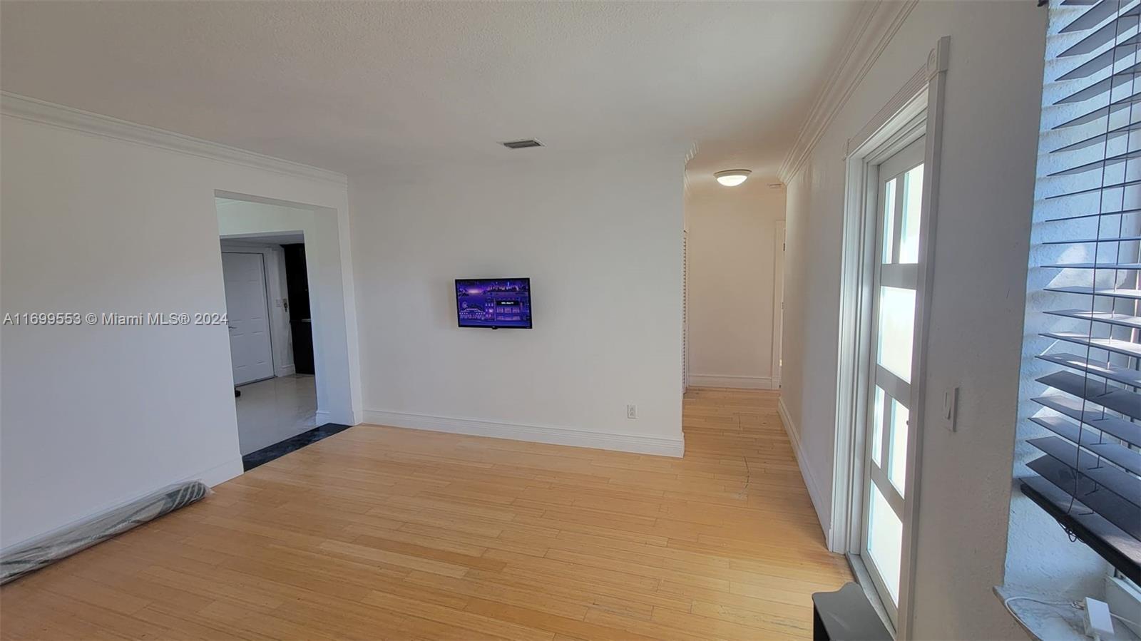 8281 Southwest 28th Street, Unit A Miami, FL 33155 - Photo 7 of 32