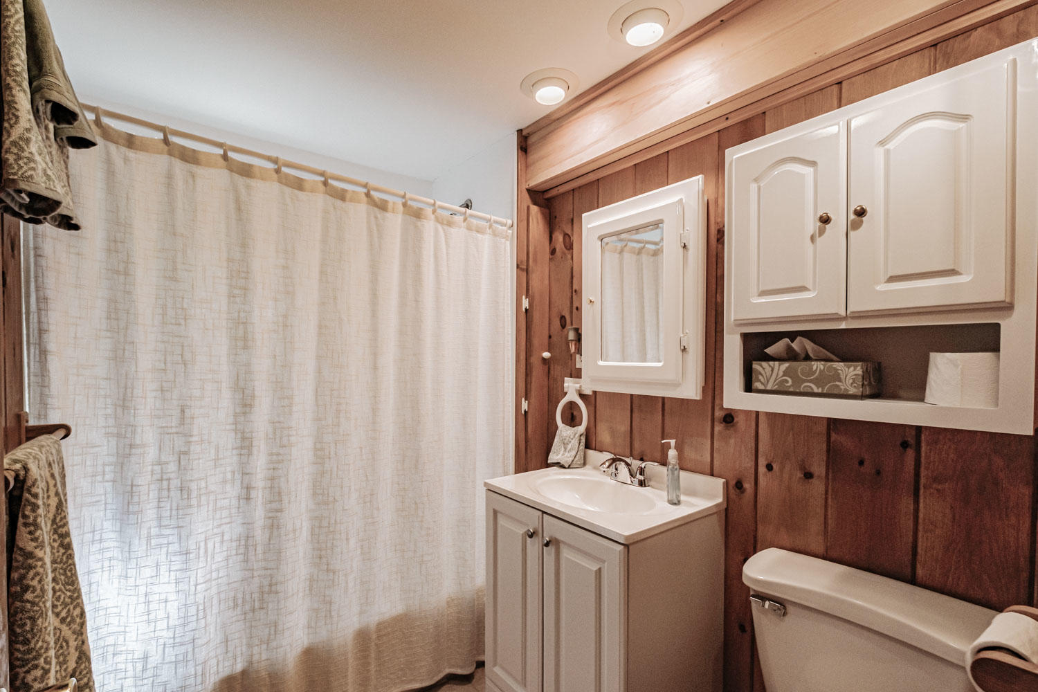 62 Harbor Road Naples, ME 04055 - Photo 34 of 49 Bathroom