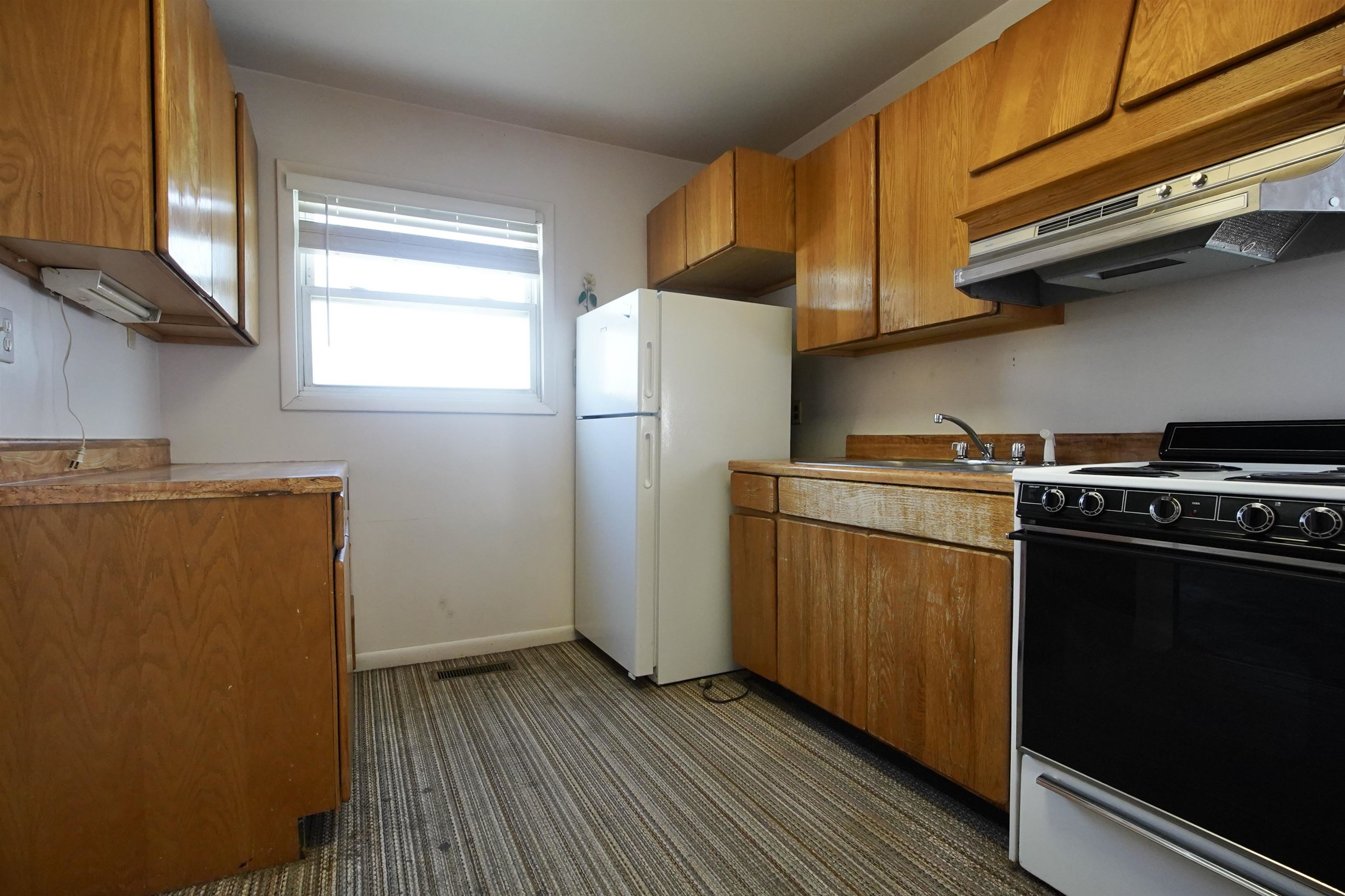 1334 Maple Street Casper, WY 82604 - Photo 3 of 26