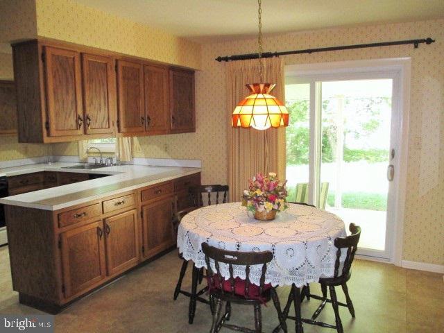 3560 Harrowgate Road York, PA 17402 - Photo 13 of 34 Gallery Image 13