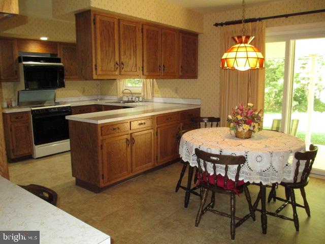 3560 Harrowgate Road York, PA 17402 - Photo 14 of 34 Gallery Image 14