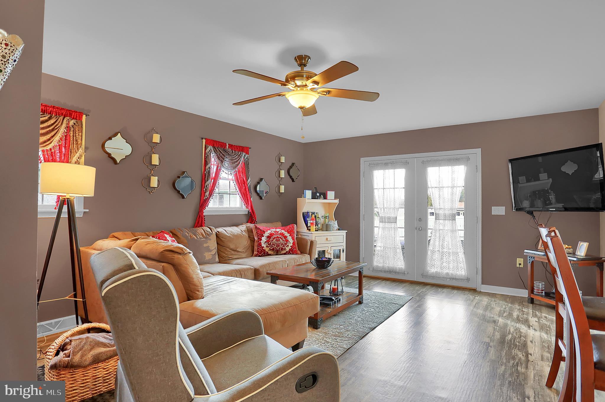 320 Diller Road Hanover, PA 17331 - Photo 3 of 27 HUGE family room leading to fenced backyard
