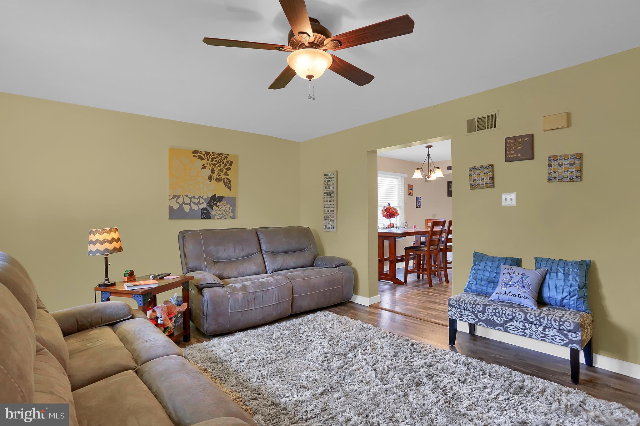 320 Diller Road Hanover, PA 17331 - Photo 4 of 27 Warm & Inviting living room