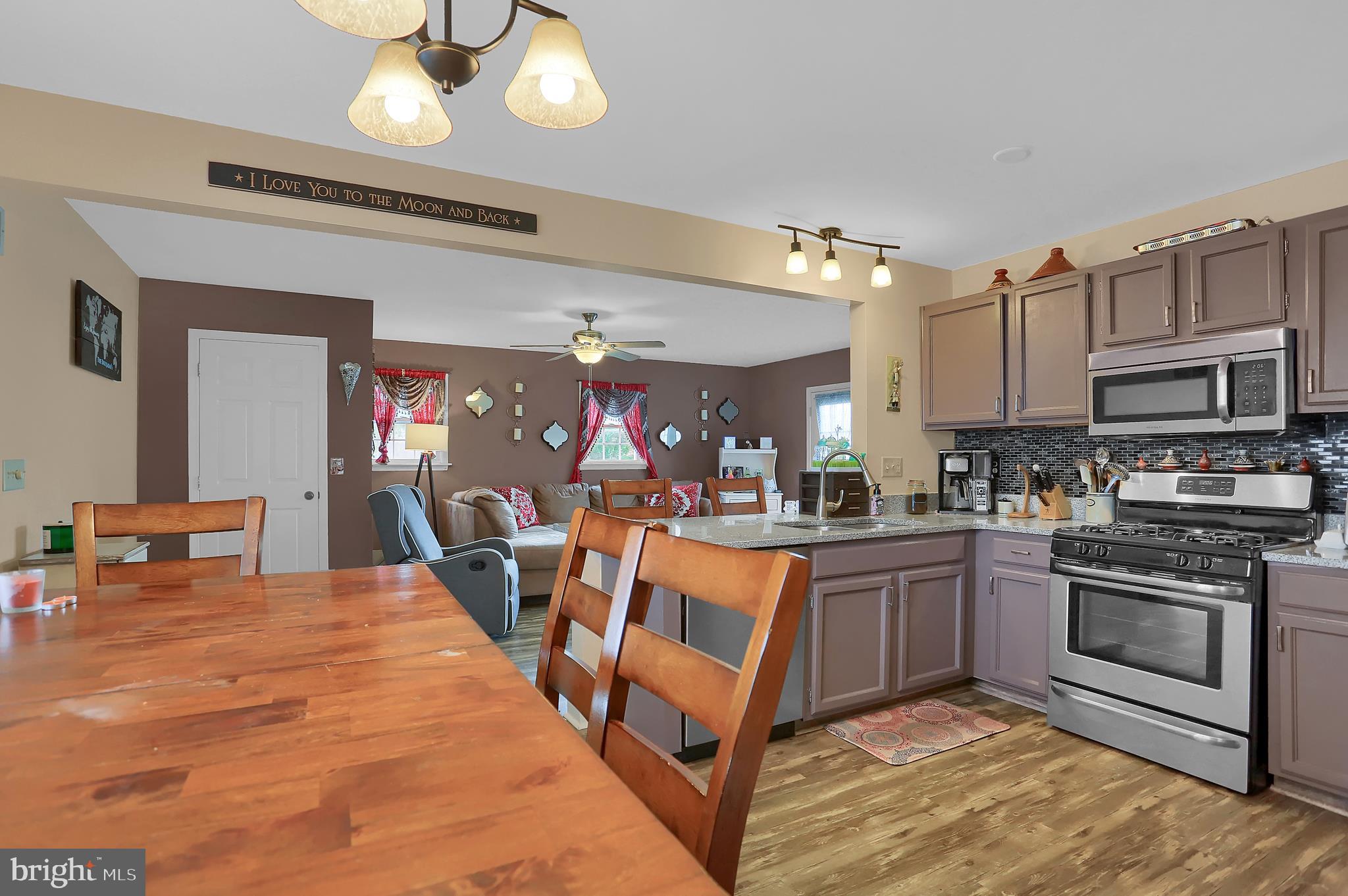 320 Diller Road Hanover, PA 17331 - Photo 8 of 27 Kitchen/Dining combo
