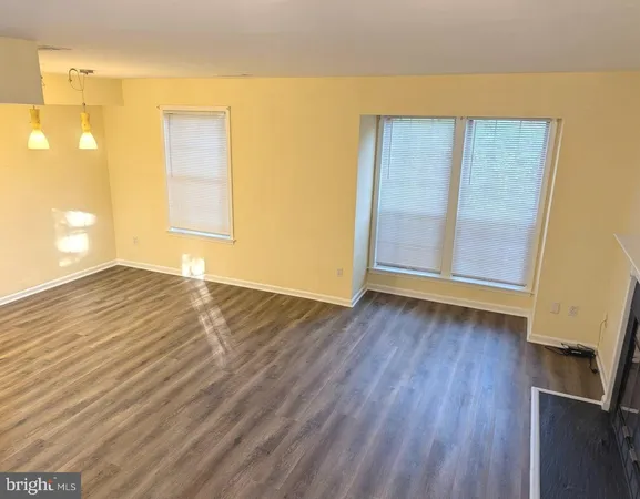 $2,100 | 14449 Gringsby Court, Centreville, VA 20120
