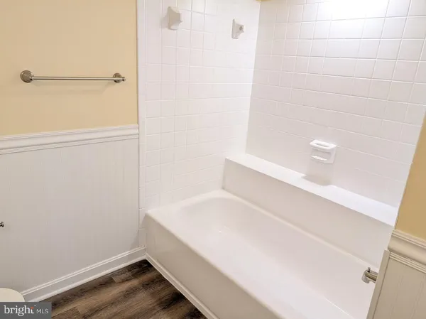 $2,100 | 14449 Gringsby Court, Centreville, VA 20120
