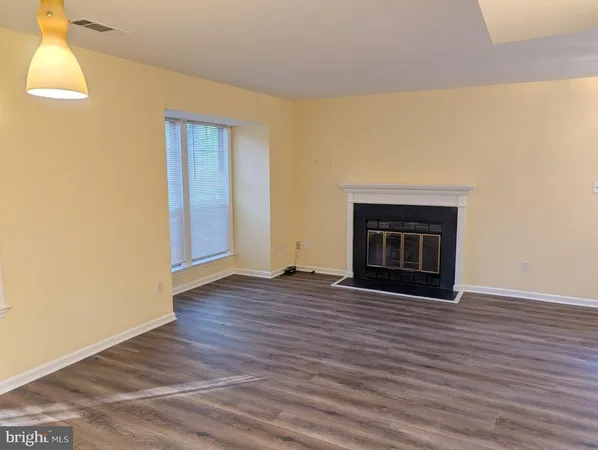 $2,100 | 14449 Gringsby Court, Centreville, VA 20120