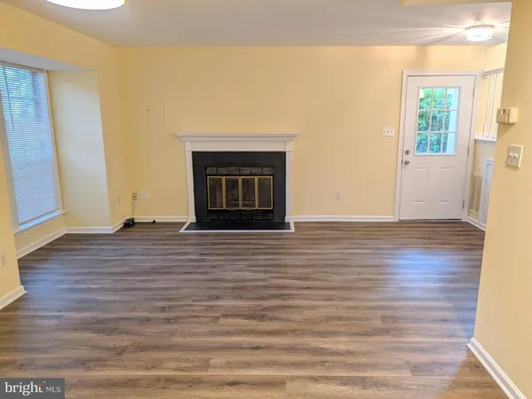 $2,100 | 14449 Gringsby Court, Centreville, VA 20120