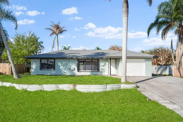 $2,350 | 1672 Southwest Schleicher Lane, Port St. Lucie, FL 34984
