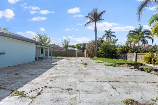 $2,350 | 1672 Southwest Schleicher Lane, Port St. Lucie, FL 34984