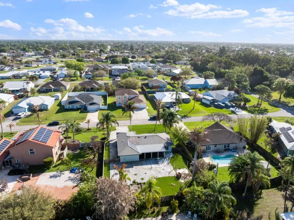 $2,350 | 1672 Southwest Schleicher Lane, Port St. Lucie, FL 34984