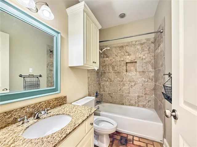 $699,900 | 1179 Springwater Drive, Mandeville, LA 70471