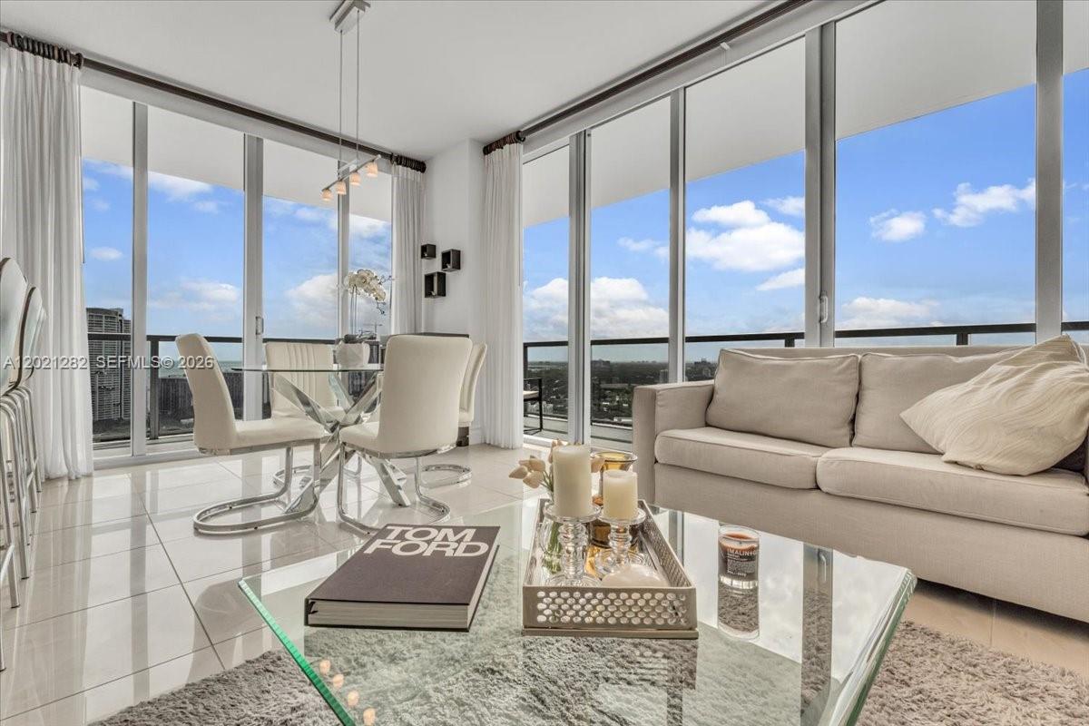 79 Southwest 12th Street, Unit 3401S Miami, FL 33130 - Photo 1 of 25