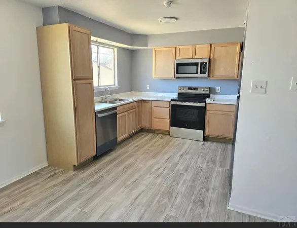 $584,900 | 5 Douglas Lane, Pueblo, CO 81001