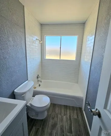 $584,900 | 5 Douglas Lane, Pueblo, CO 81001