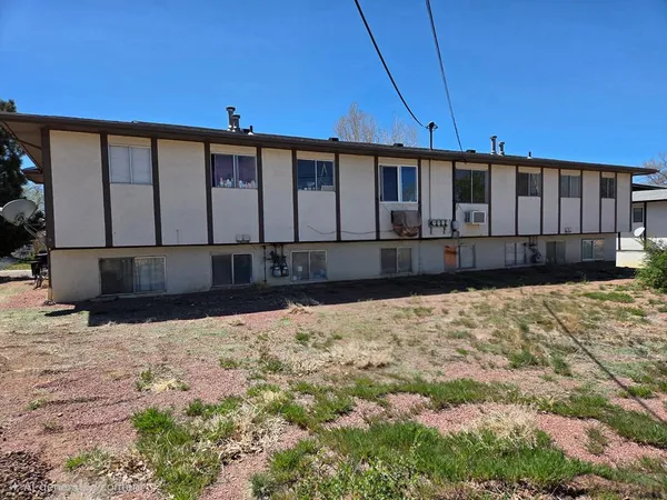 $584,900 | 5 Douglas Lane, Pueblo, CO 81001