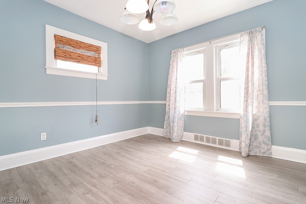 1123 Gordon Road Lyndhurst, OH 44124 - Photo 7 of 34