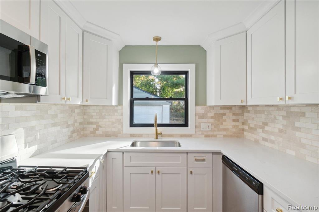 1636 Cherokee Road Ann Arbor, MI 48104 - Photo 22 of 53