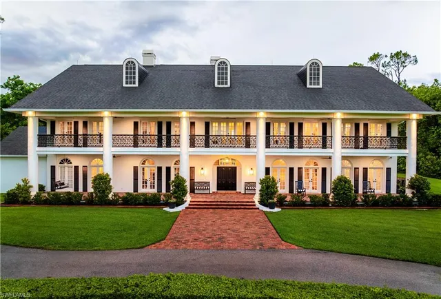 $3,750,000 | 13189 Valewood Drive, Naples, FL 34119