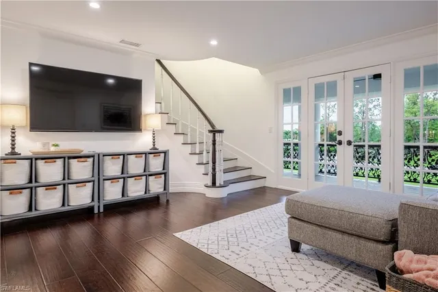 $3,750,000 | 13189 Valewood Drive, Naples, FL 34119