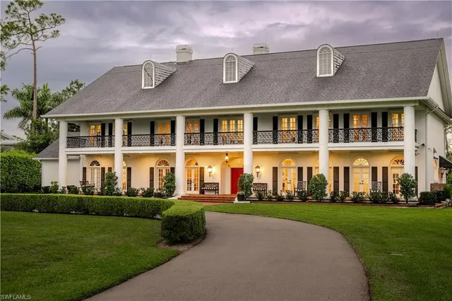 $3,750,000 | 13189 Valewood Drive, Naples, FL 34119