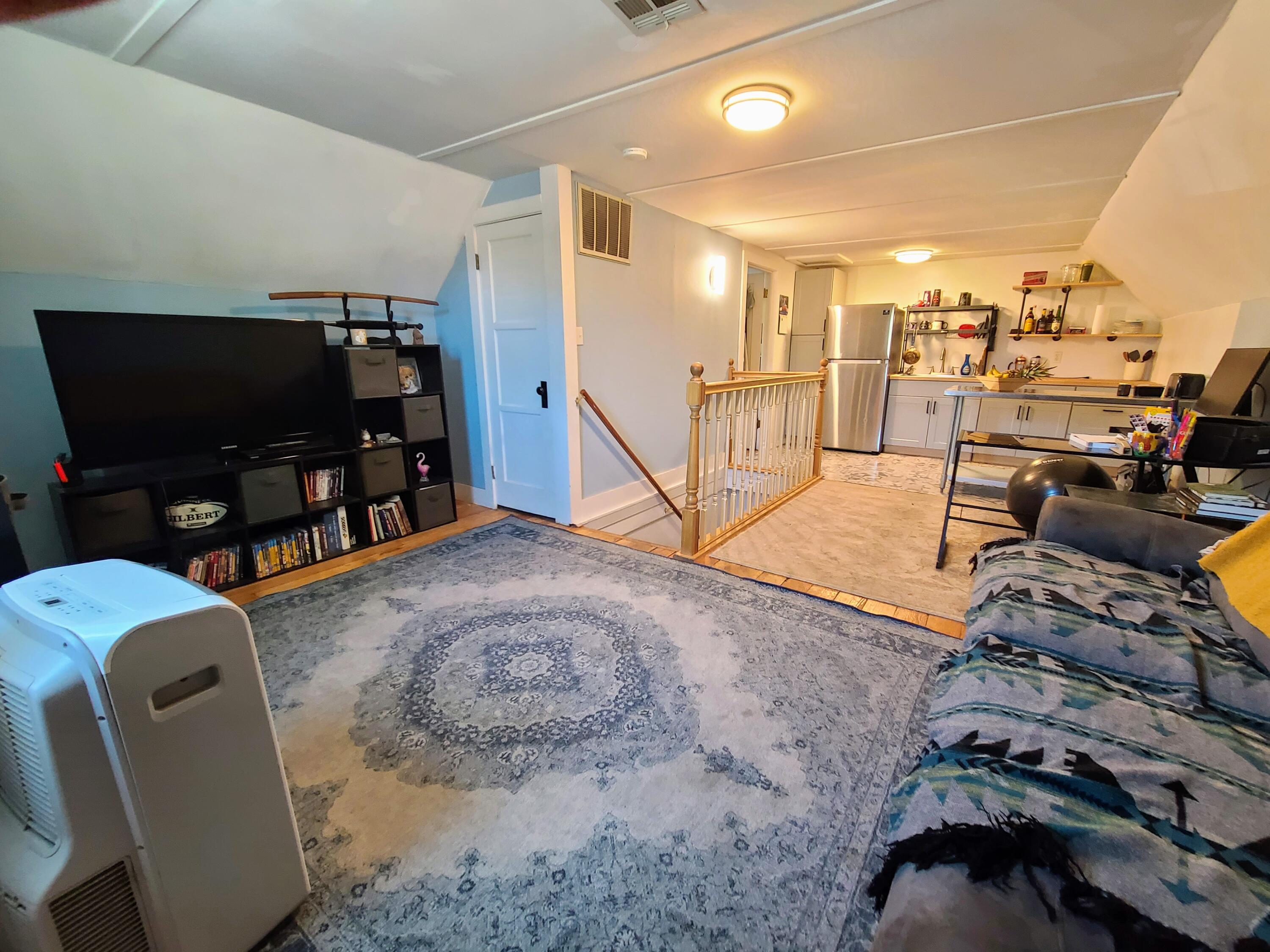 1120 Reddy Avenue Medford, OR 97504 - Photo 12 of 21 Loft 2