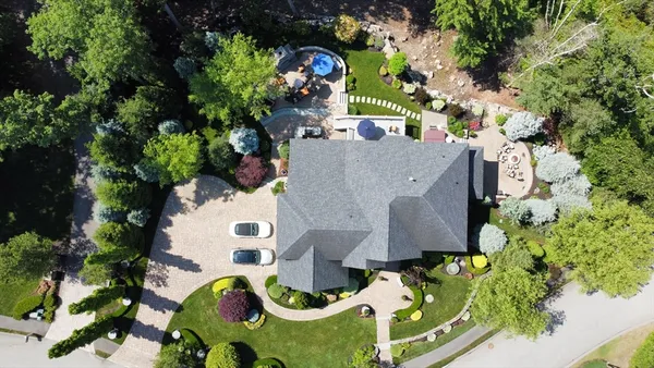 $2,100,000 | 10 Woodbury Lane, Middleton, MA 01949