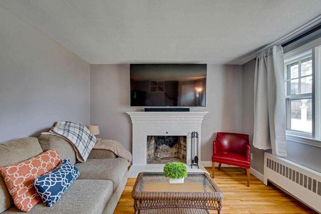 17 Howland Road Stoughton, MA 02072 - Photo 6 of 29 Gallery Image 6