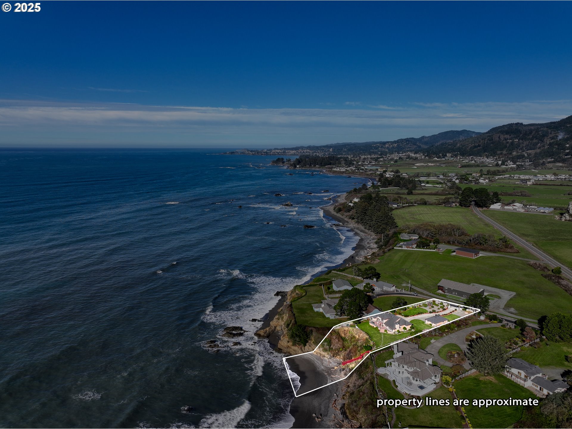 98686 Fox Drive Brookings, OR 97415 - Photo 17 of 48 view of an ocean from a balcony