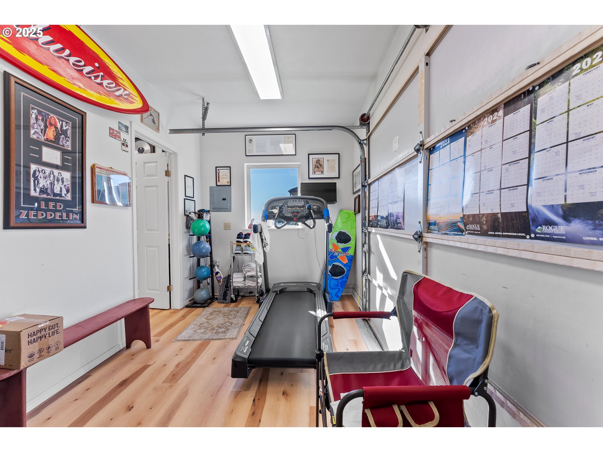 98686 Fox Drive Brookings, OR 97415 - Photo 46 of 48 a dining room with furniture and a rug