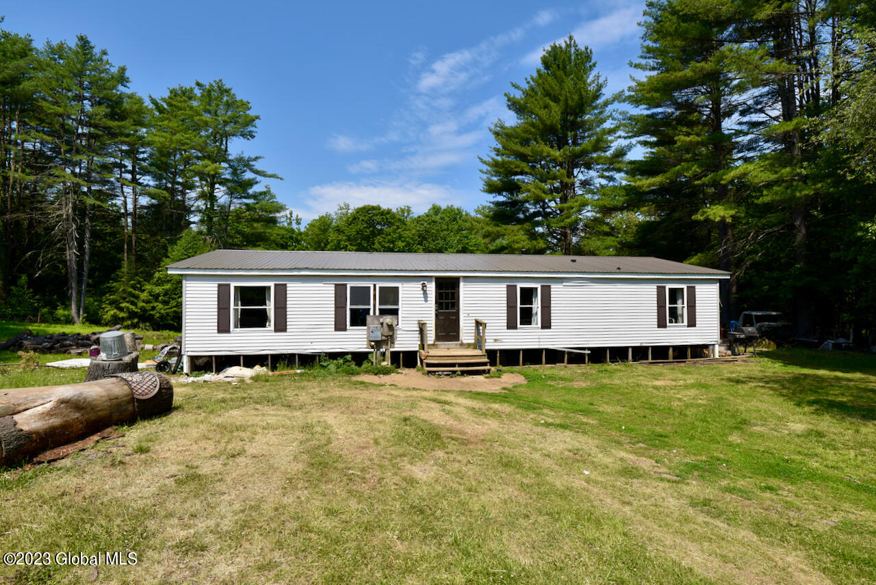 116 Howe Road Greenfield, NY 12833 - Photo 2 of 43 1